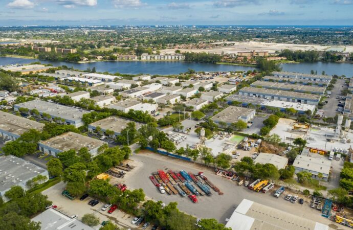Aerial Coconut Creek FL, A1A Palm Beach Painters Aerial Coconut Creek FL, A1A Palm Beach Painters