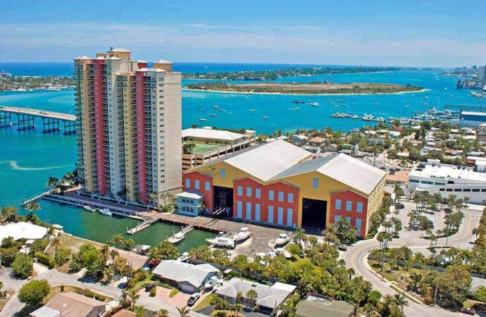Aerial Riviera Beach FL, A1A Palm Beach Painters